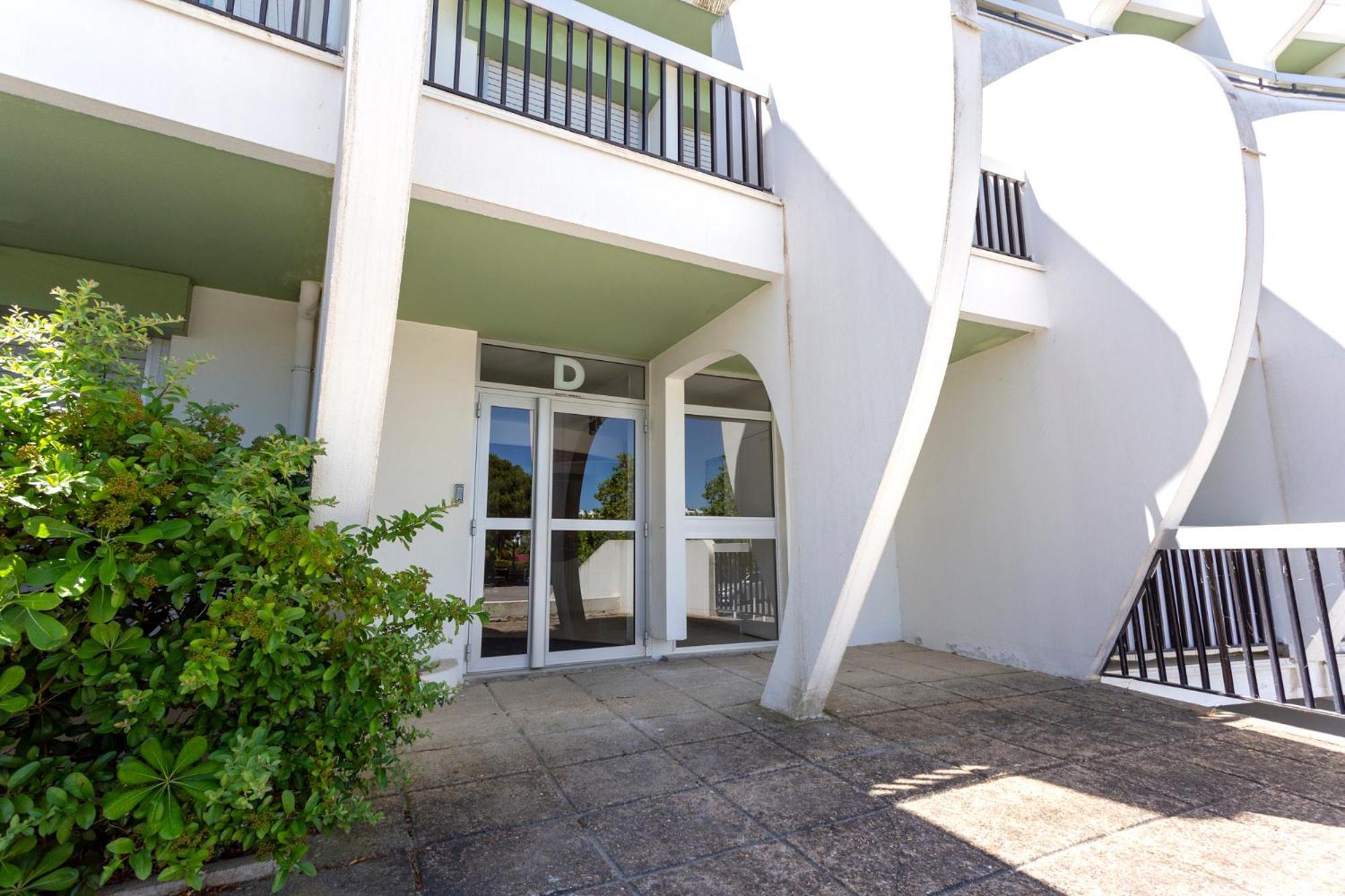 Chez Fabienne - Superbe Appartement Avec Vue Sur La Mer Et Parking La Grande Motte Exterior photo