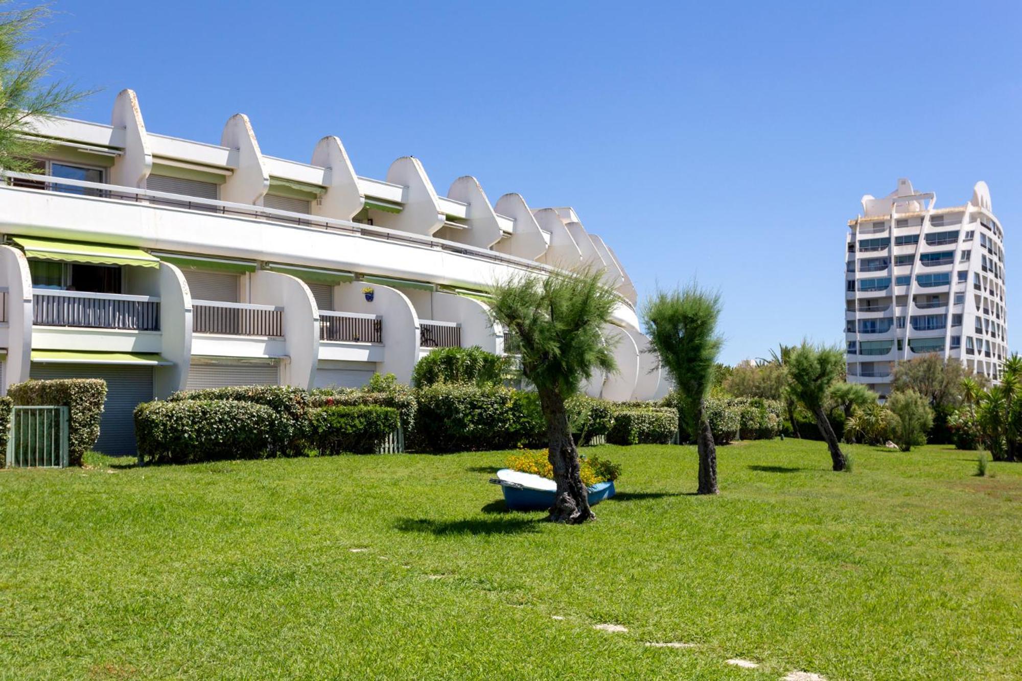 Chez Fabienne - Superbe Appartement Avec Vue Sur La Mer Et Parking La Grande Motte Exterior photo